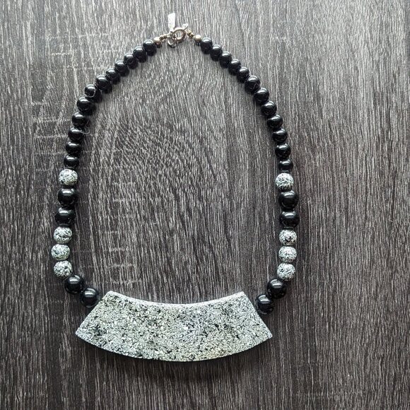 Karla Jordan Black and White Abstract Necklace - Picture 3 of 10